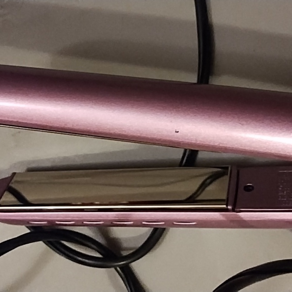 CUTE 💜FLAT IRONS - Picture 14 of 16